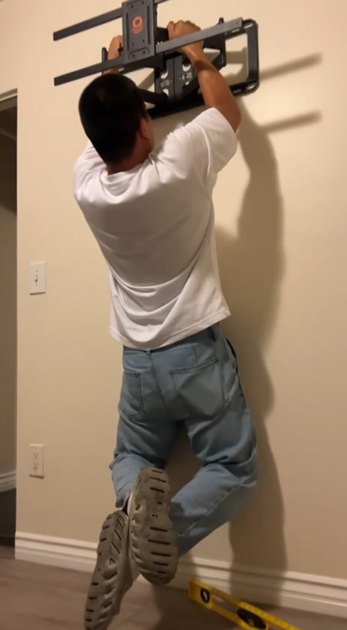 TV mounting Los Angeles